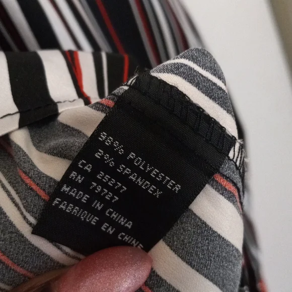 Studio London Short - Picture 4 of 5